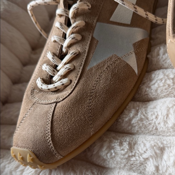 Men's Golden Goose Marathon Speeds - Picture 9 of 10